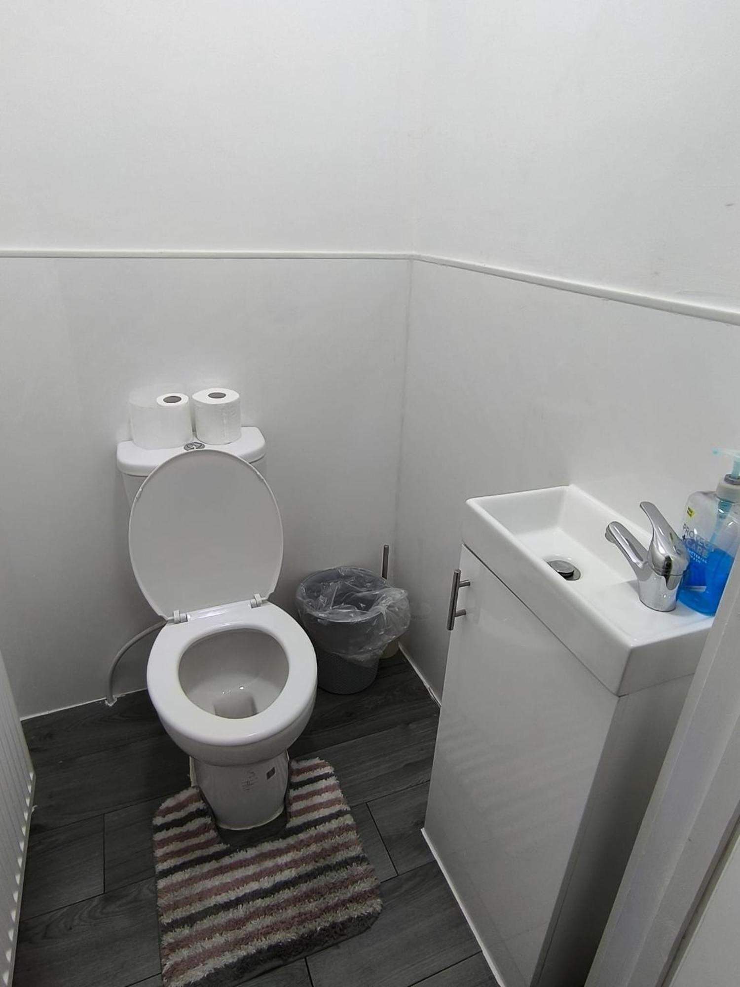 Spacious Full Home - Perfect For Families & Groups 奥尔德伯里 外观 照片