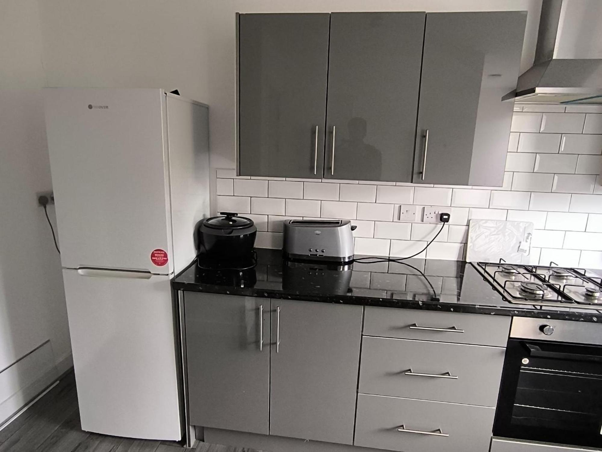 Spacious Full Home - Perfect For Families & Groups 奥尔德伯里 外观 照片