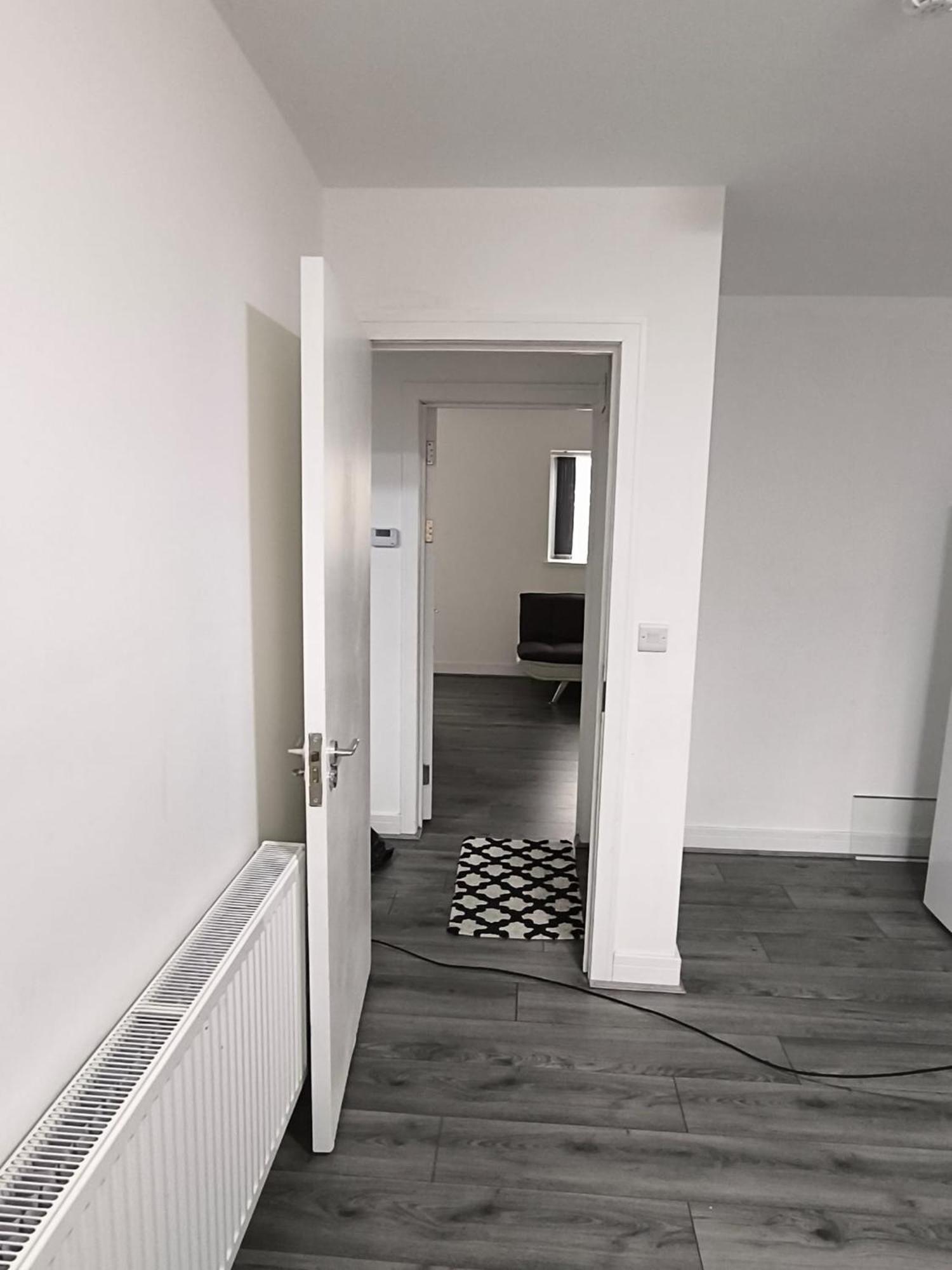 Spacious Full Home - Perfect For Families & Groups 奥尔德伯里 外观 照片